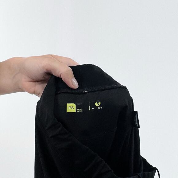 Xersion Black Cropped Form Fitting Activewear Leggings Petite Small - Picture 3 of 3